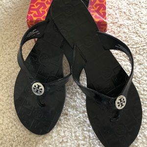 NEW IN BOX Tory Burch Thora Sz 10